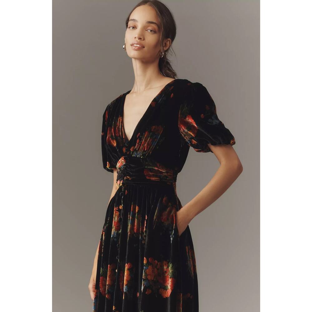 nwt by ANTHROPOLOGIE sz M The Katerina: Velvet Edition in Floral Motif - Picture 3 of 5